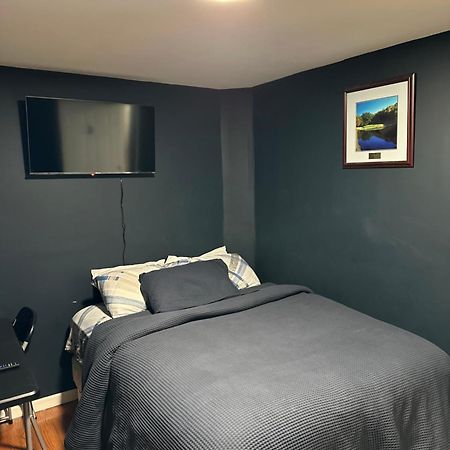 Fidelia Crystal Room, Queen Bed Minutes From Newark Liberty International Airport And Newark Penn Station Ірвінґтон Екстер'єр фото